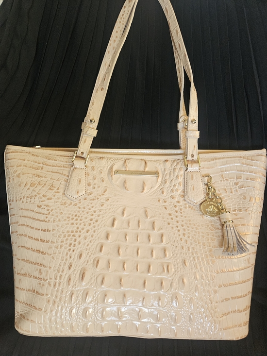 Brahmin Handbags - Brahmin Large Croc Embossed Leather Tote Cream Tan Shoulder Bag Tassel